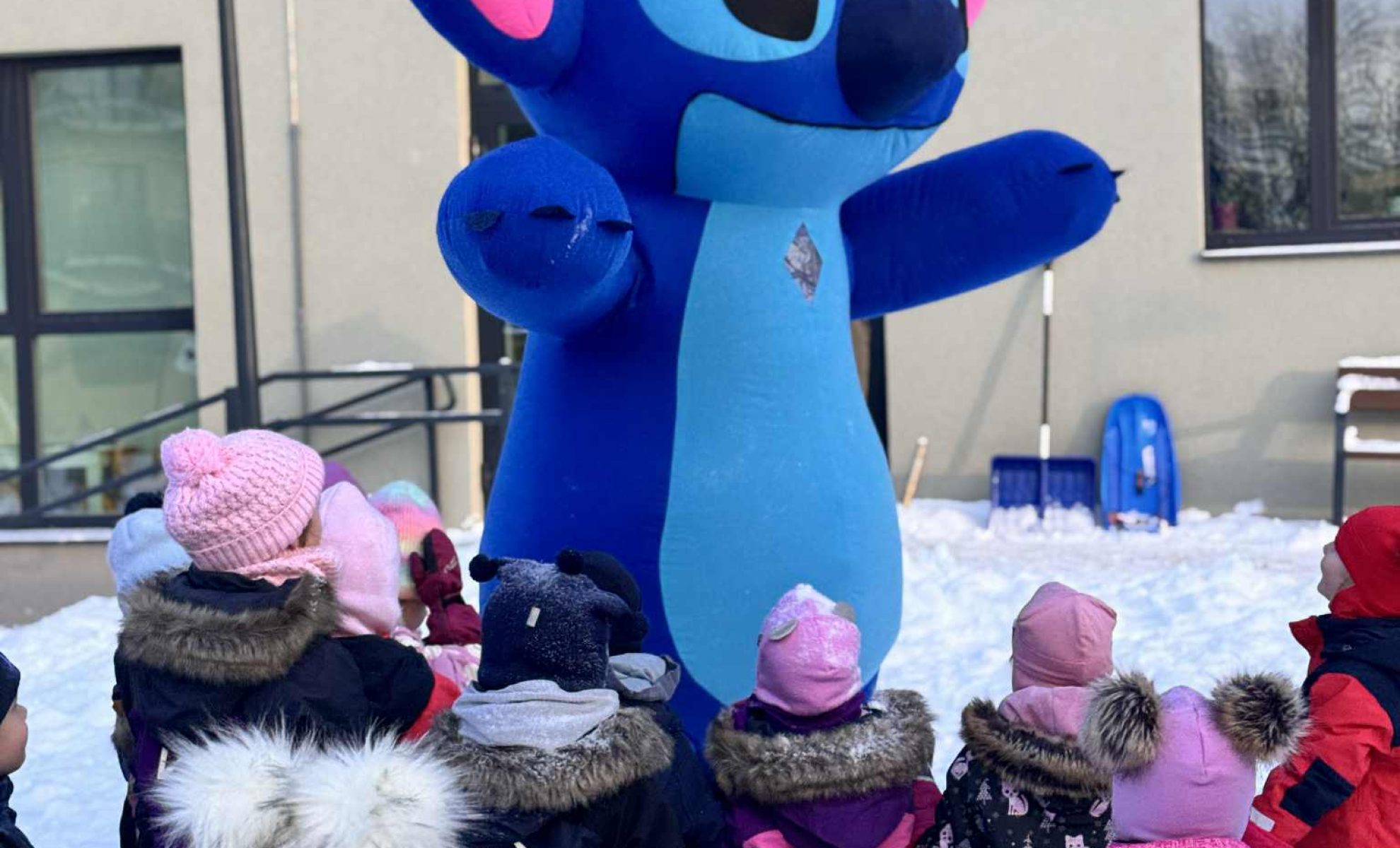 dfe2e8af-de14-47b3-b9aa-0f3e9f785779